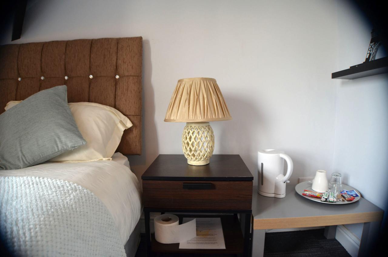 Queens Guesthouse Μάντσεστερ Εξωτερικό φωτογραφία